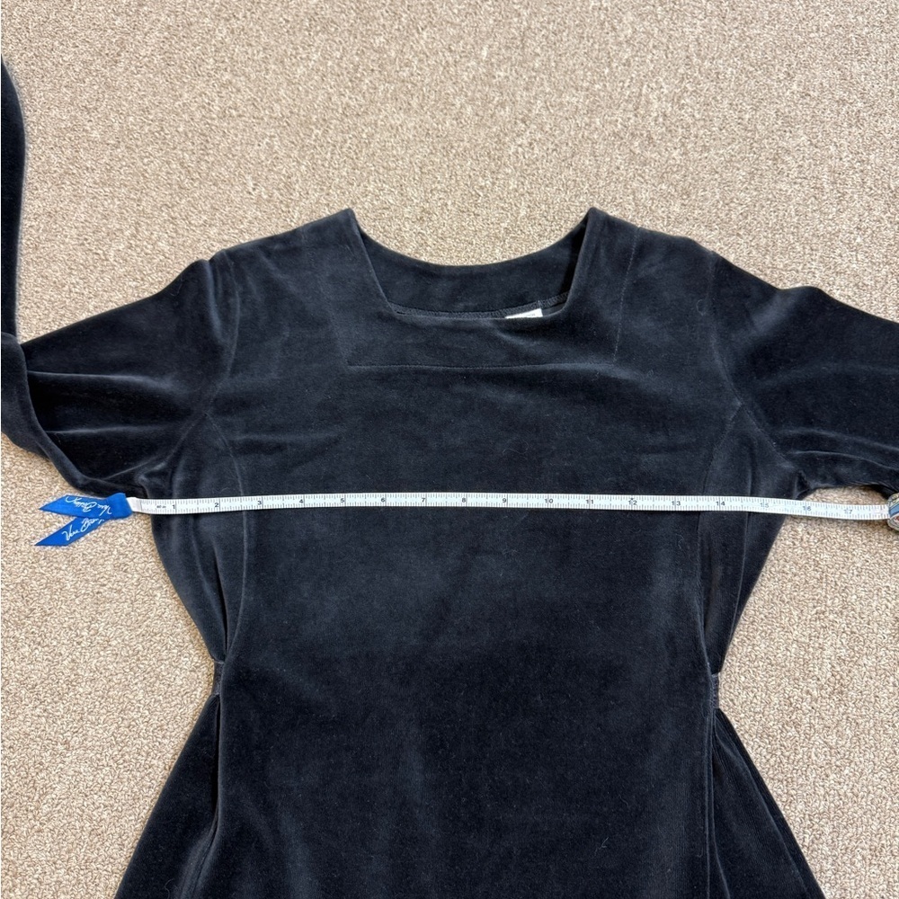 L.L. Bean: Girls Black Velour Long Sleeve Dress, Size L - Picture 4 of 8